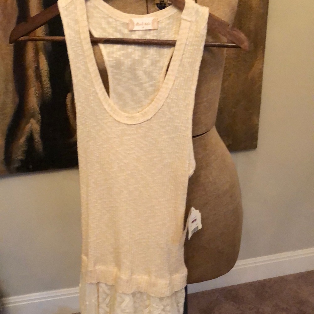 Tank - Picture 2 of 2